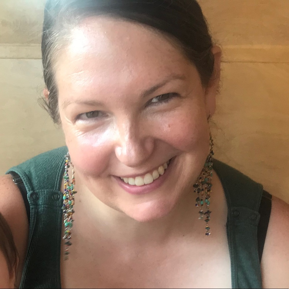 Meet your Posher, Alicia